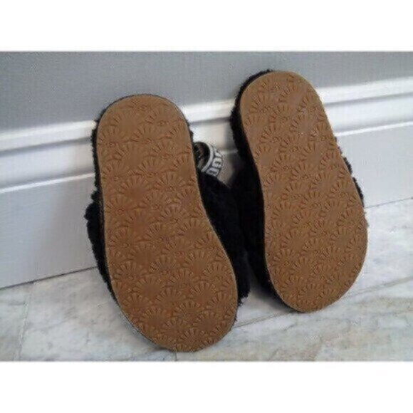 UGG Girls Toddler size 11 Black Fluff Yeah Slide Sandal 1098579T - Picture 5 of 5